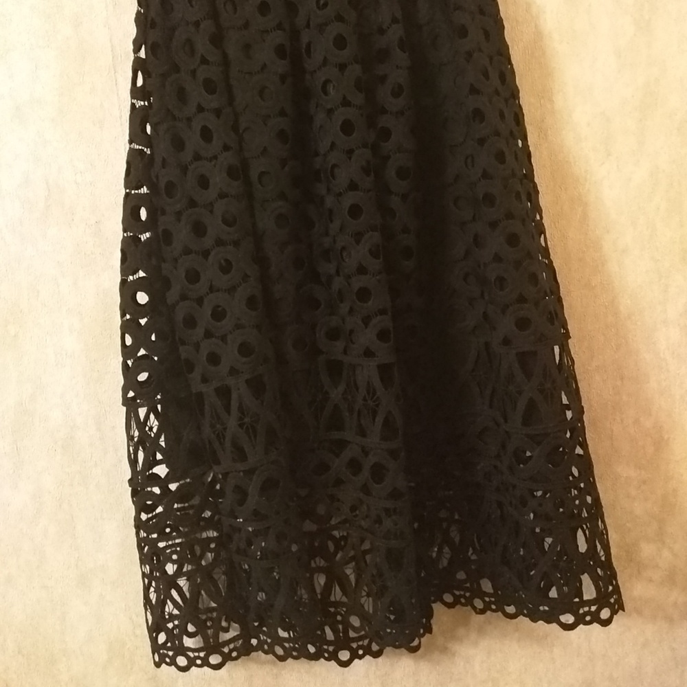 Skirt - Picture 2 of 3